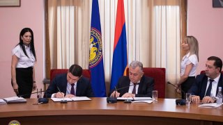 ՀՀ քննչական կոմիտեն, իր 10-ամյա հոբելյանական միջոցառումների շրջանակում, համագործակցության հուշագրեր է ստորագրել հանրապետության 9 առաջատար գիտաուսումնական հաստատությունների հետ (լուսանկարներ)